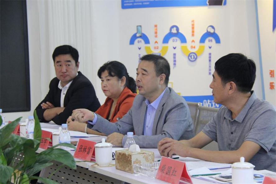 市总工会辅导莅临J9集团国际站电商领导.jpg 市总工会辅导莅临J9集团国际站电商领导.jpg