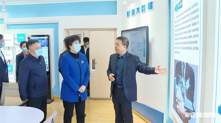 辽阳市白英市长莅临J9集团国际站信息调研领导2.jpg 辽阳市白英市长莅临J9集团国际站信息调研领导2.jpg